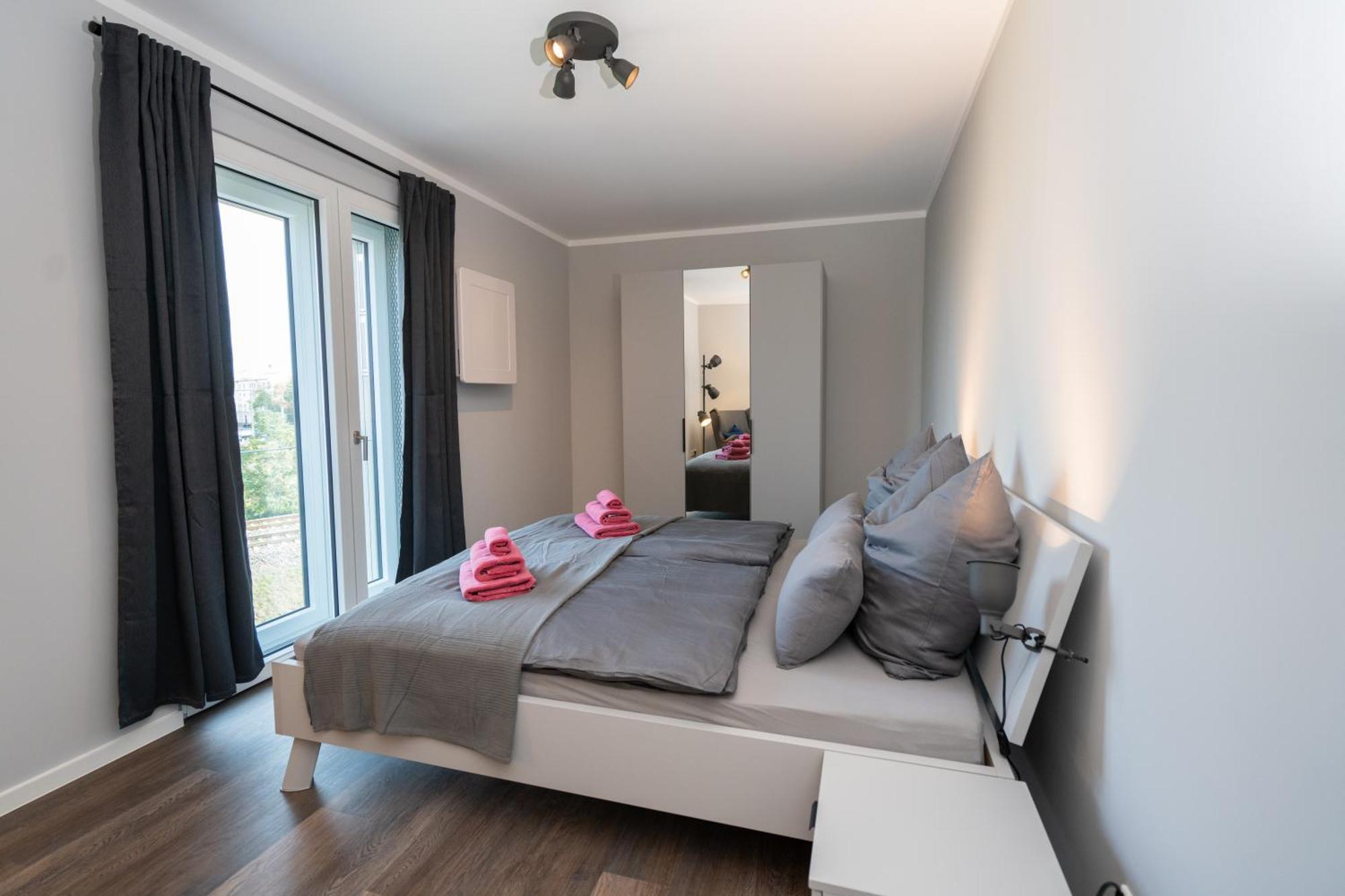 דרזדן Cozy City Dream Apartment Mit Terrasse Und Parkplatz - 90M² מראה חיצוני תמונה